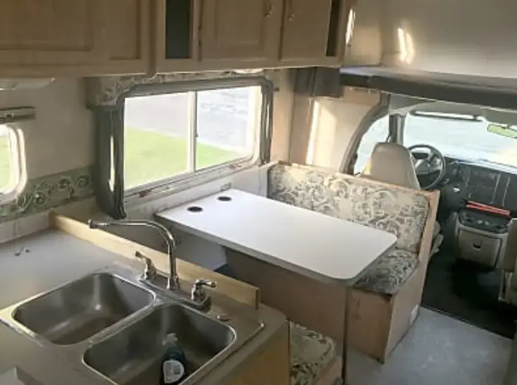 24 FT RV Motorhomes (up to 6) Typical Interior Looking Forward  (2406 Shown)