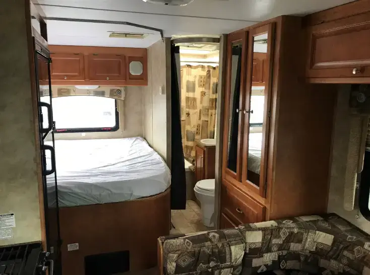 25-27 FT RV Motorhomes (up to 6) Typical Interior Rear View (2509 Shown)