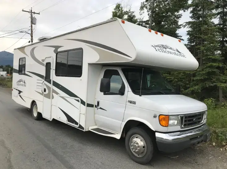 30 Ft RV Motorhomes (sleeps up to 8) Typical Exterior