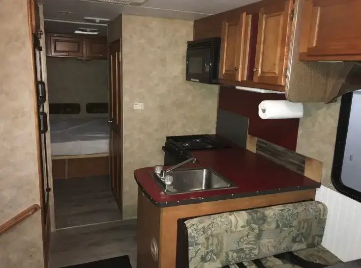 30 Ft RV Motorhomes (sleeps up to 8) Typical Kitchen area